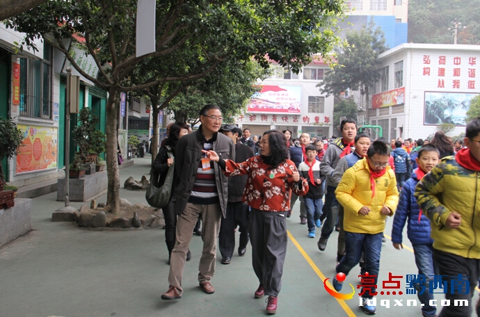D鄢֧ӛ(w)УL(zhng)I(lng)҈F(tun)^ng.jpg